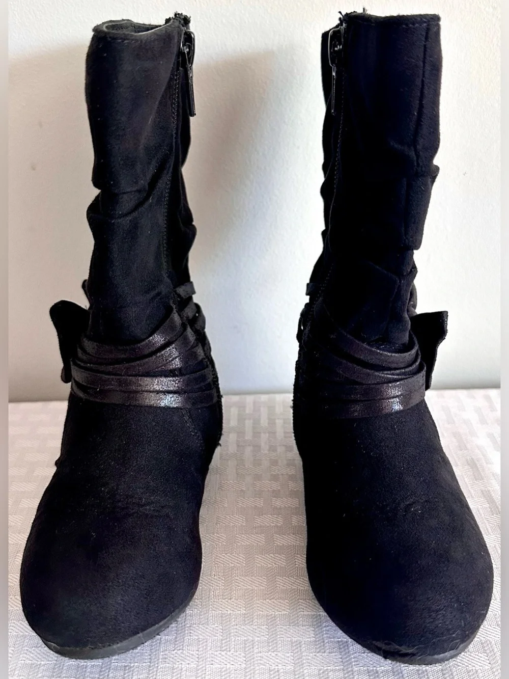 Jumping Beans Girls Black Boots Size 8 Bow Ruched Mid Calf Side Zip